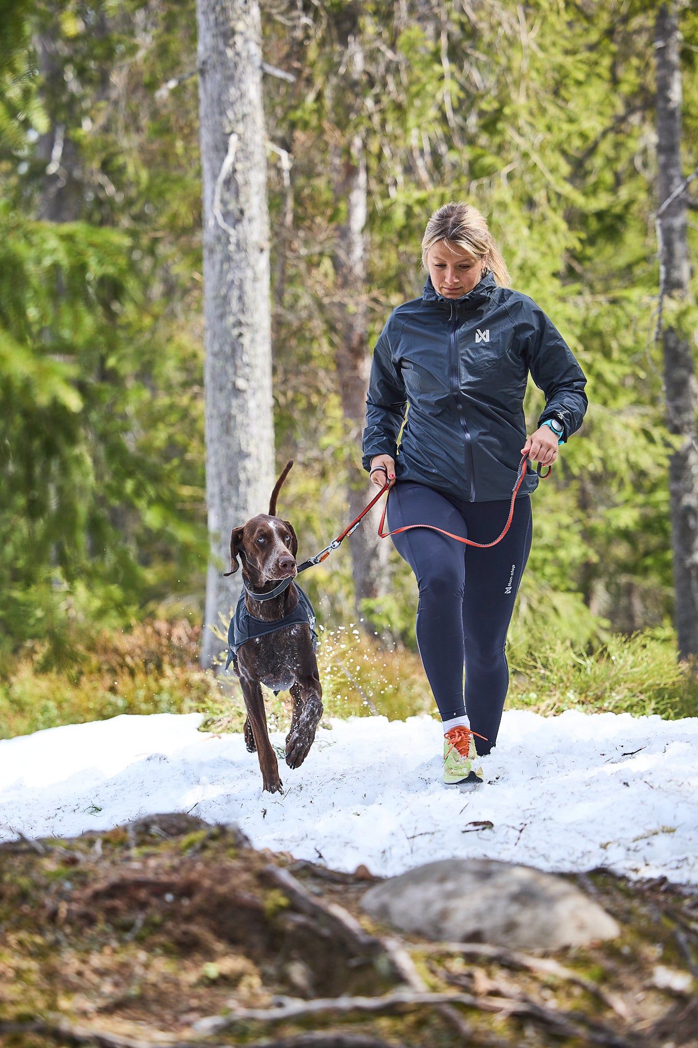 Non-Stop Dog Wear: Move Leash