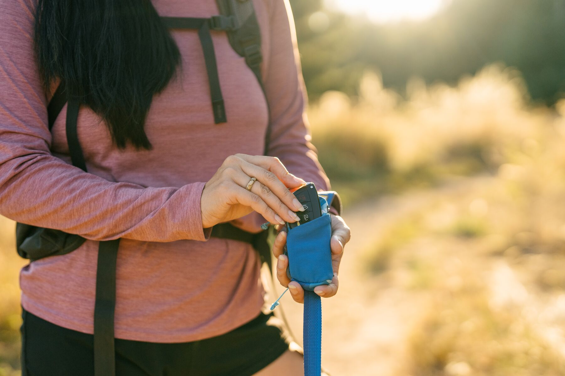 Ruffwear Pickup Bag Dispenser, Stash Bag Mini (New Colours)