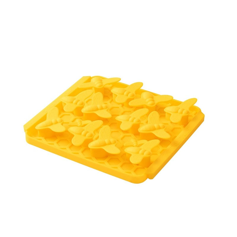 Interactive Food-Grade Foraging Mat for Dogs, Bee