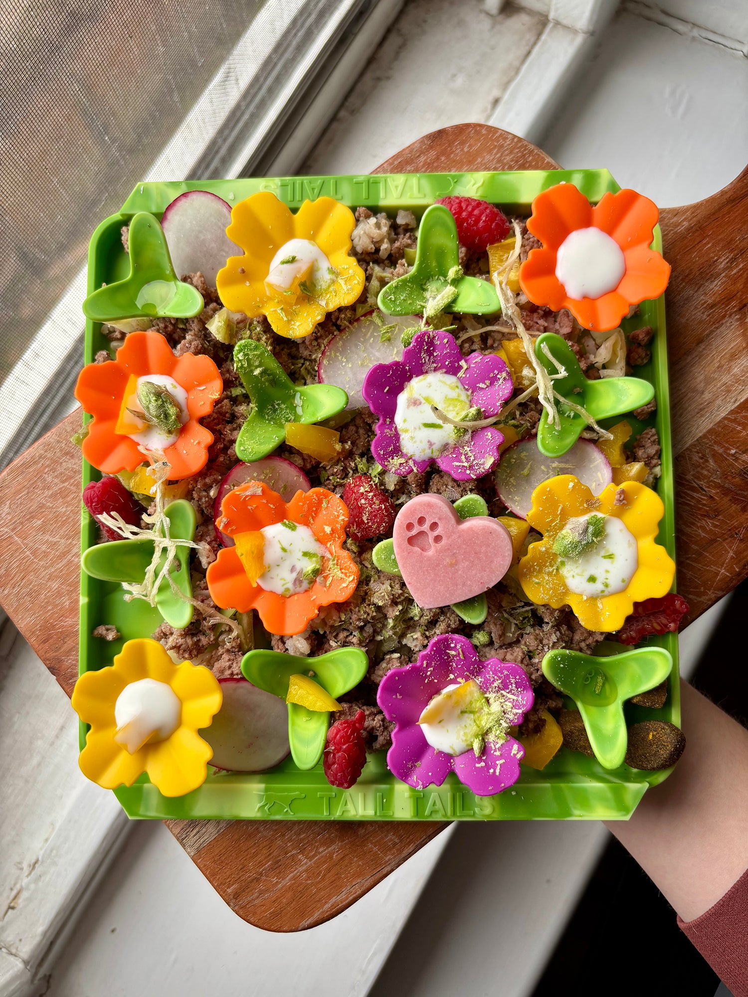 Interactive Food-Grade Foraging Mat for Dogs, Wildflower