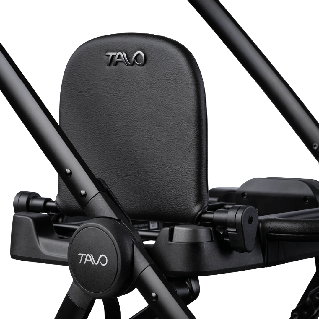 Tavo Pets Dupree Adapter on Roscoe Stroller