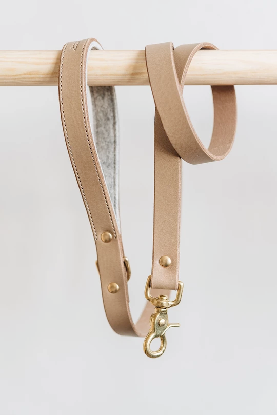 Band&Roll Hitch Leather Dog Leash Latte Brown Green Tan Black