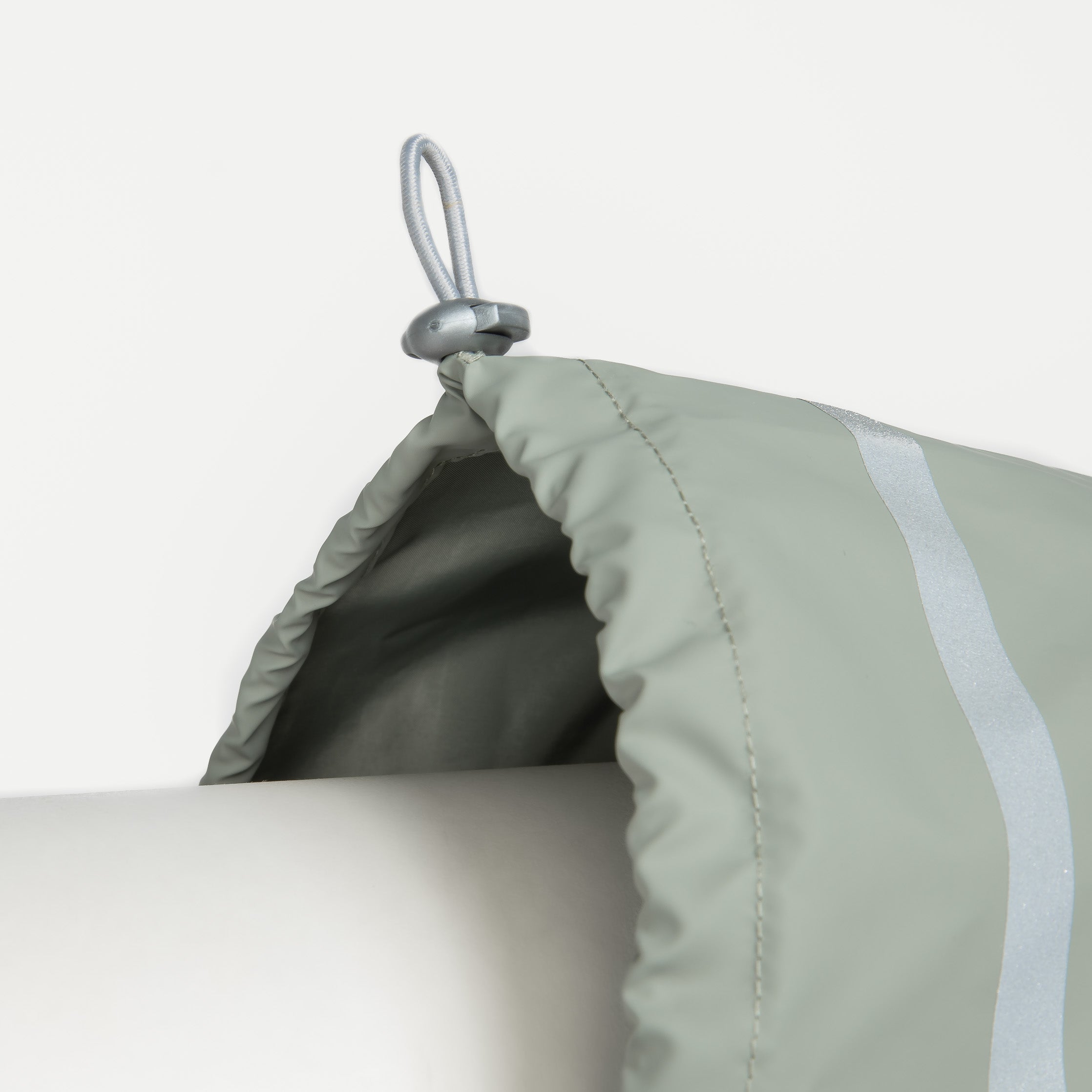 Cloud7 Dog Raincoat Hamburg Thyme Green