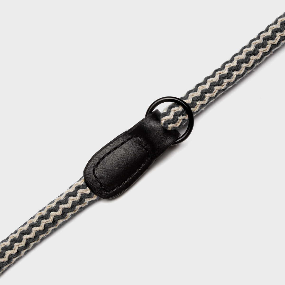 Cloud7: Mauerpark Park Vegan Dog Leash, Zigzag Black