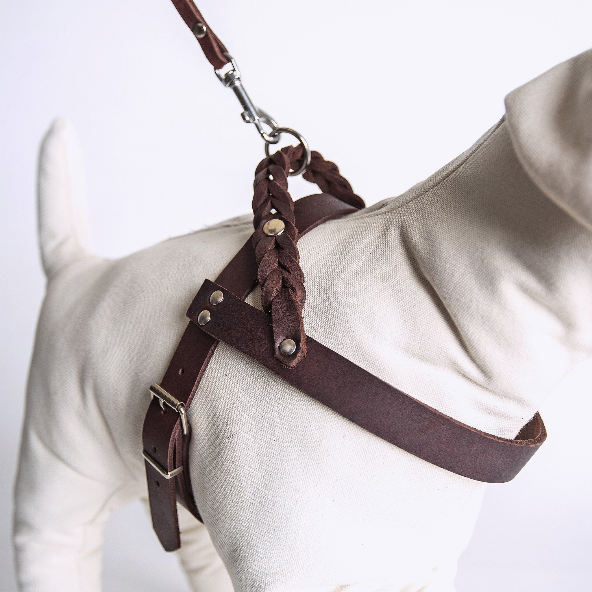 Cloud7: Central Park Leather Dog Harness, Saddle Brown with Silver Hardware