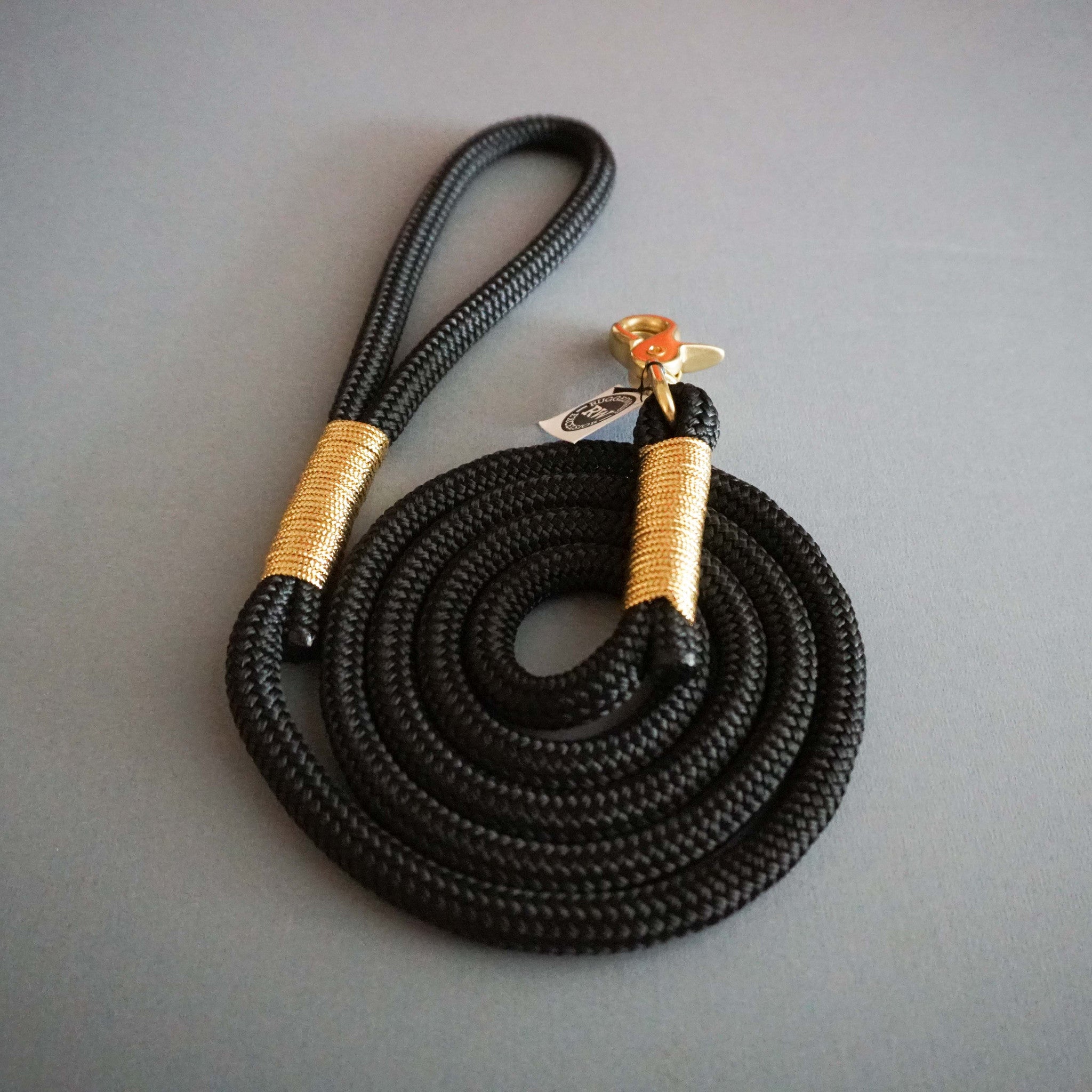 Rugged Hudson Leash: Gold and Black