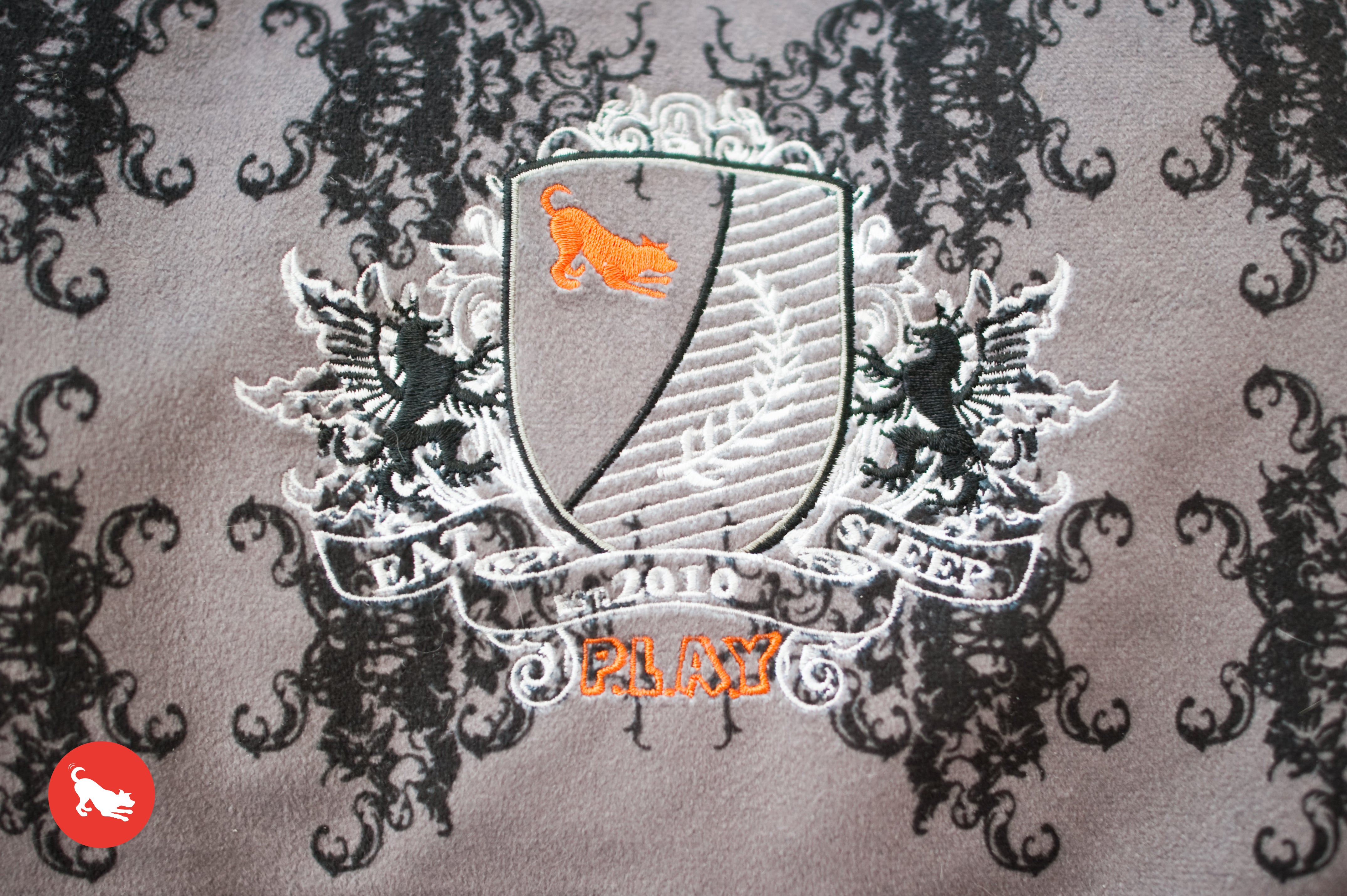 P.L.A.Y. Dog and Cat Lounge Bed Royal Crest