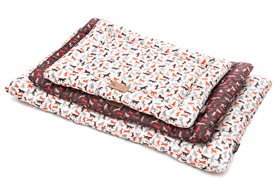 P.L.A.Y. Scout & About Outdoor Chill Pad Vanilla Mocha for Dogs 8