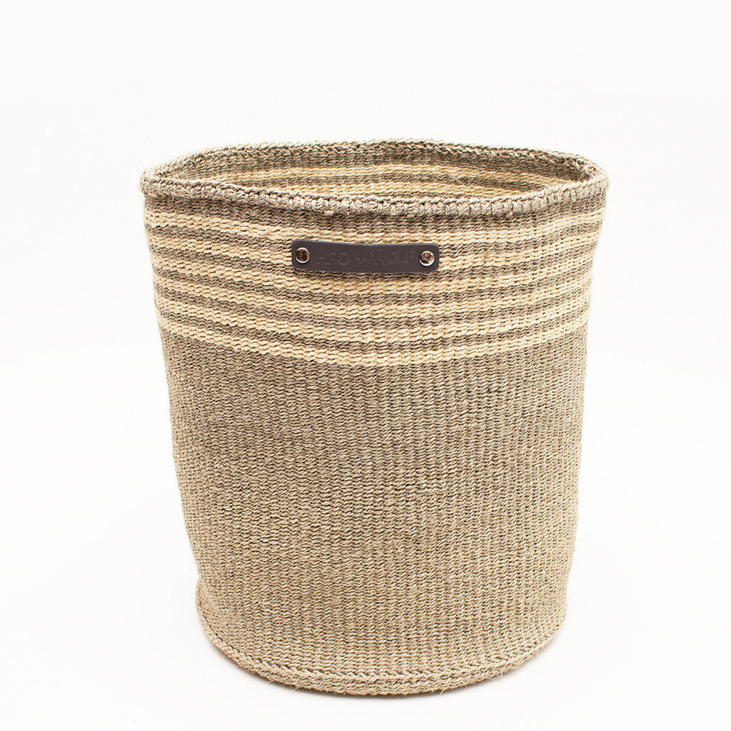 Hiro+Wolf Sisal basket: Large