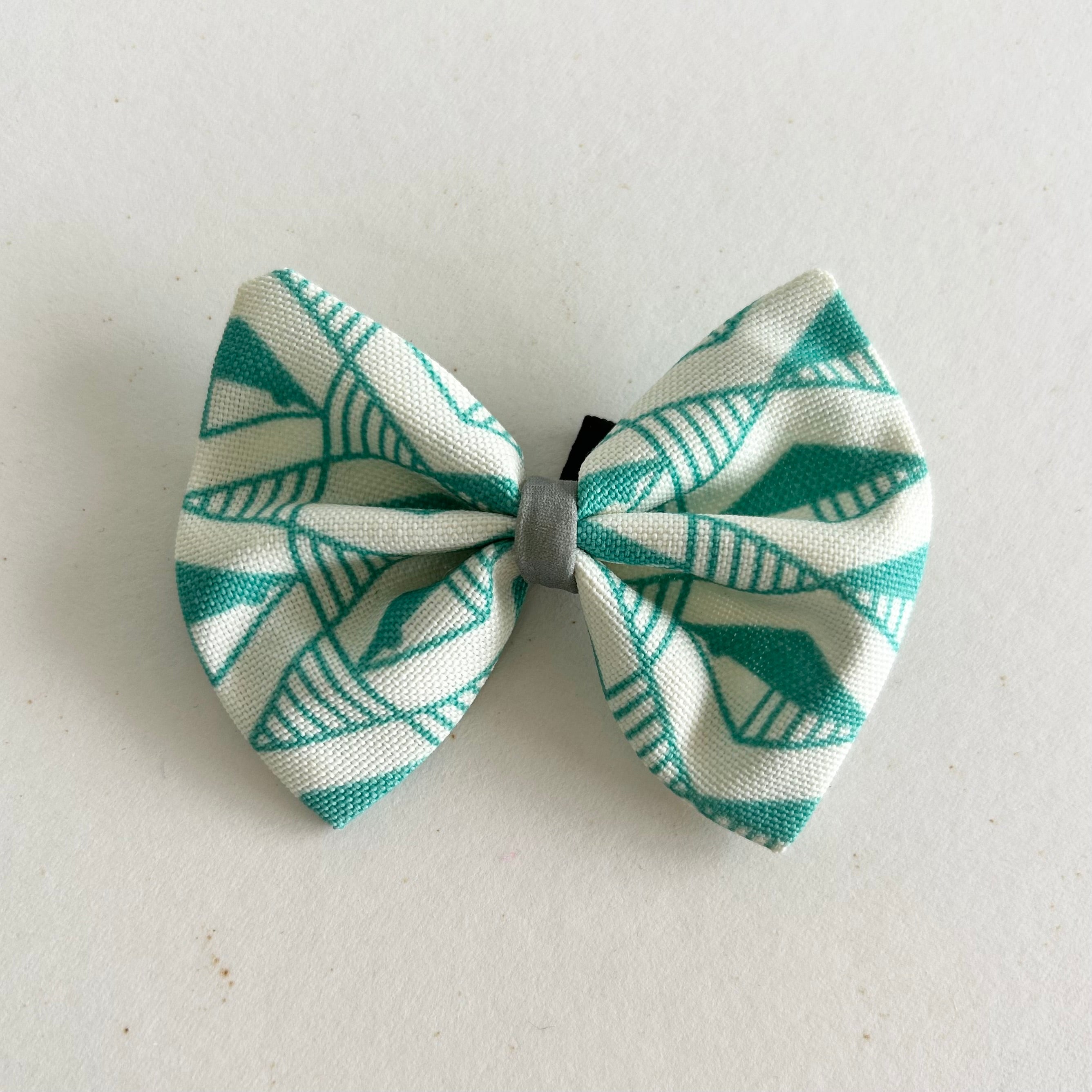 Green dog bow tie best sale