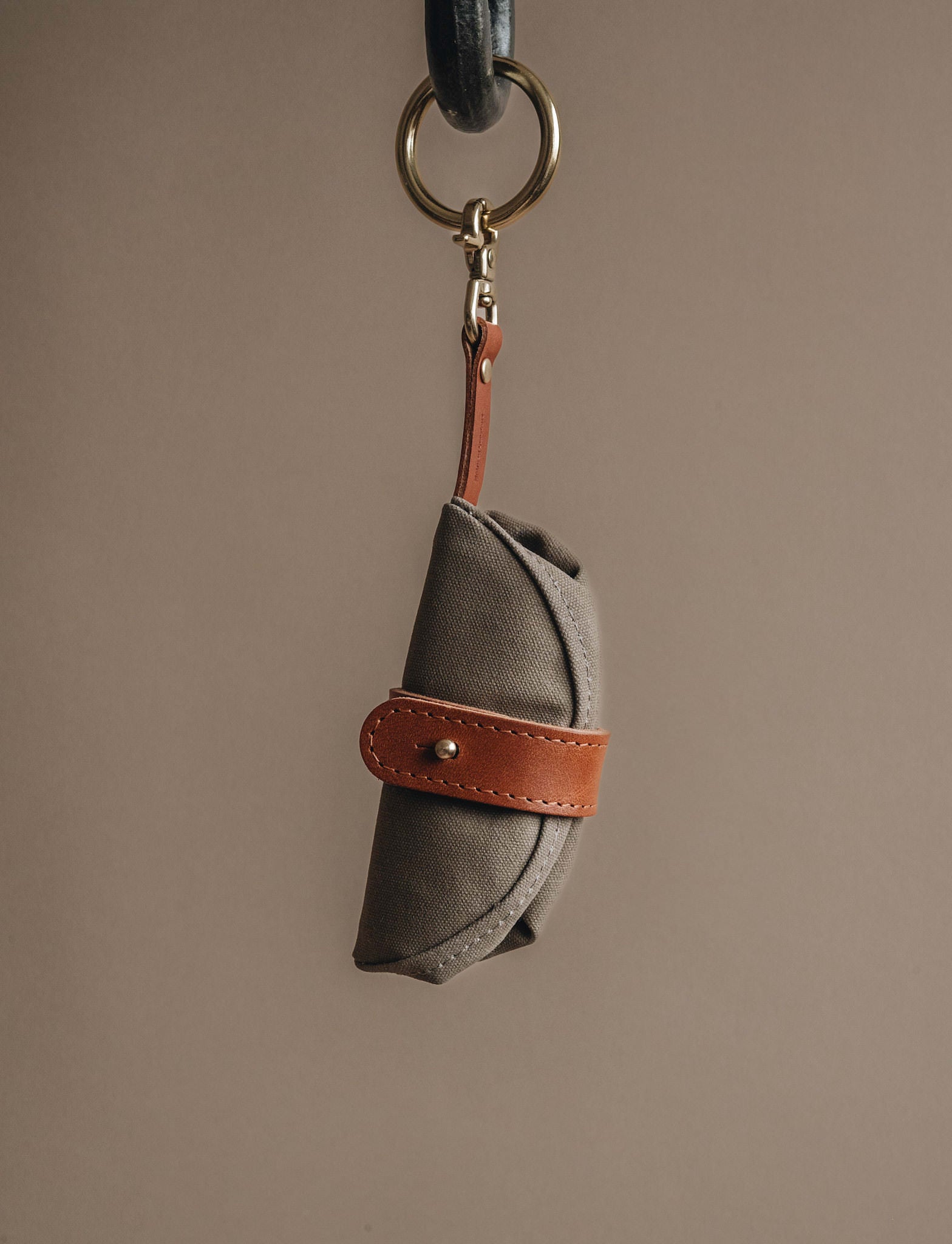 Melo Foldable Travel Dog Bowl | Premium Waxed Canvas & Leather