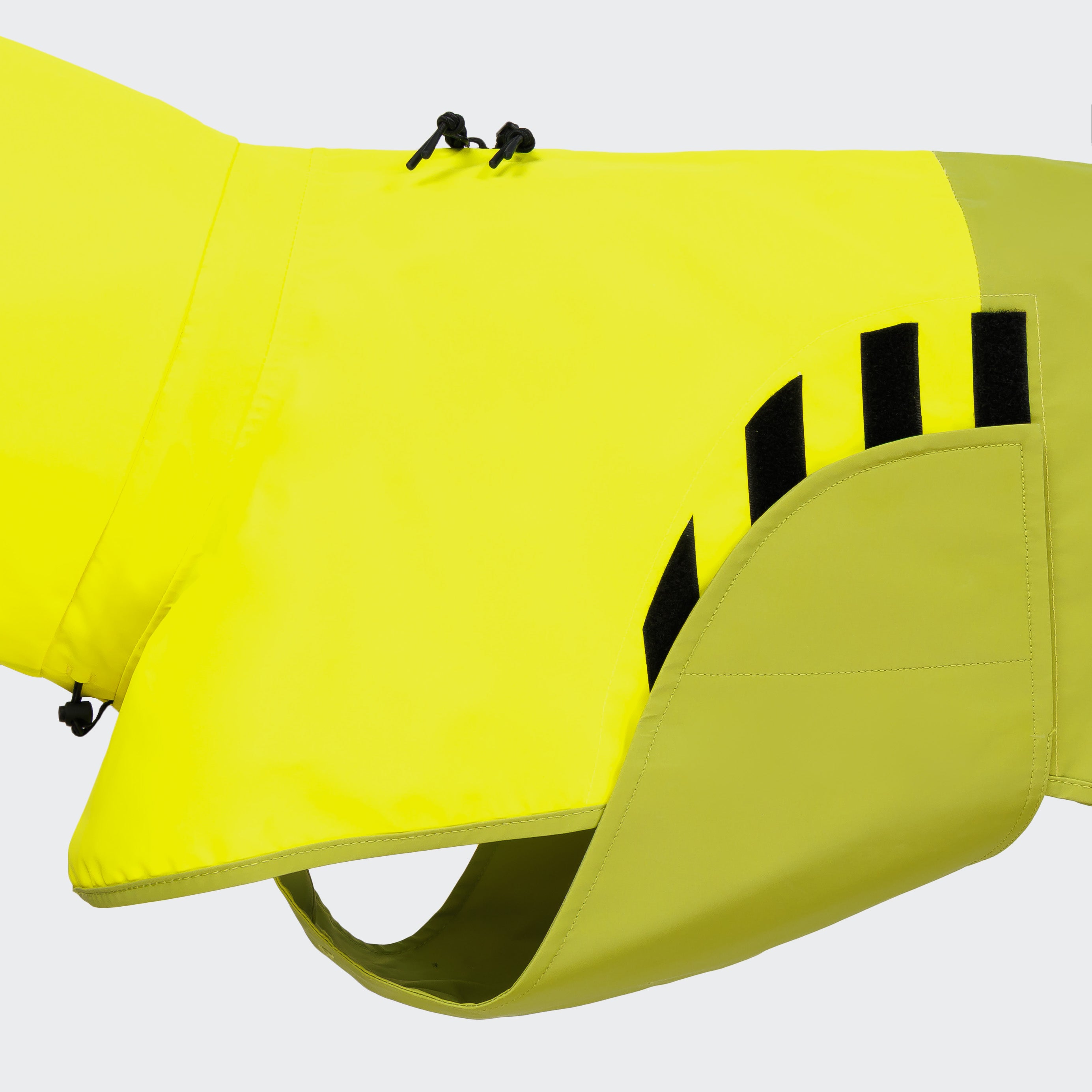 Cloud7 AKTIV reflective dog raincoat in high-visibility color, showcasing the extended shape and relaxed cut for full body coverage on a dog.