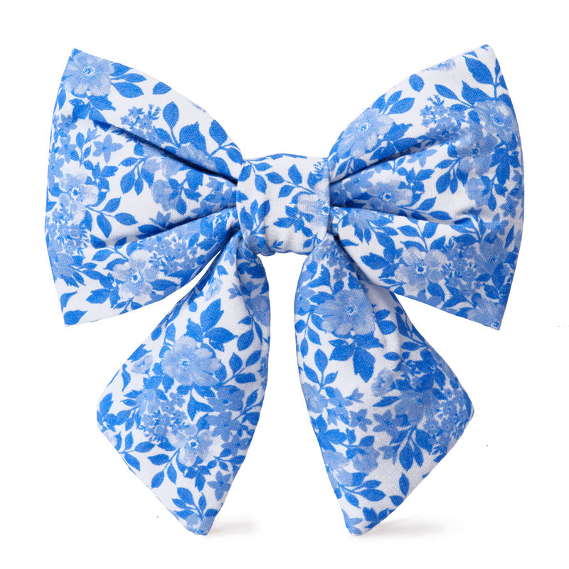Dog and Cat Lady Bowtie: Blue Roses
