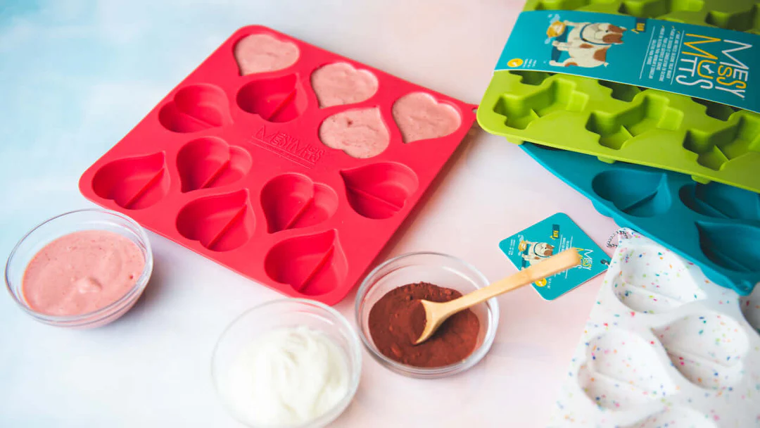 Messy Mutts Silicone Bake & Freeze Dog Treat Making Mold (Pack of 2) - Heart Shape