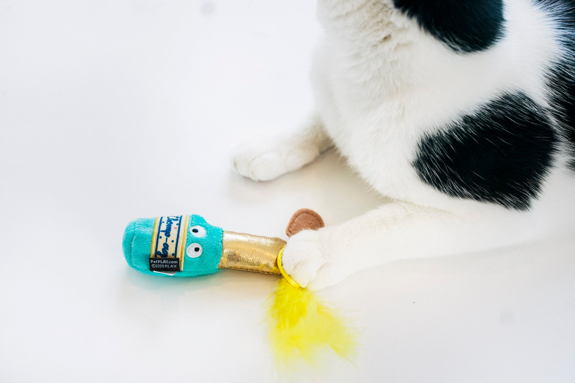 [Pre-Order] P.L.A.Y. Feline Frenzy, Catnip Toy set: Pop, Fizz, Meow