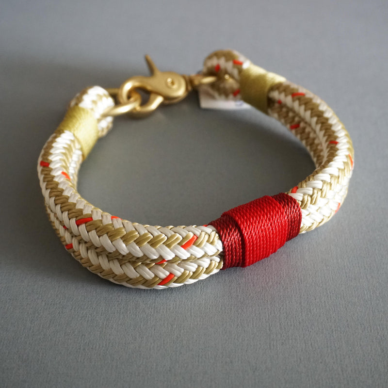 Rugged Hudson Collar: Gold Confetti with Red