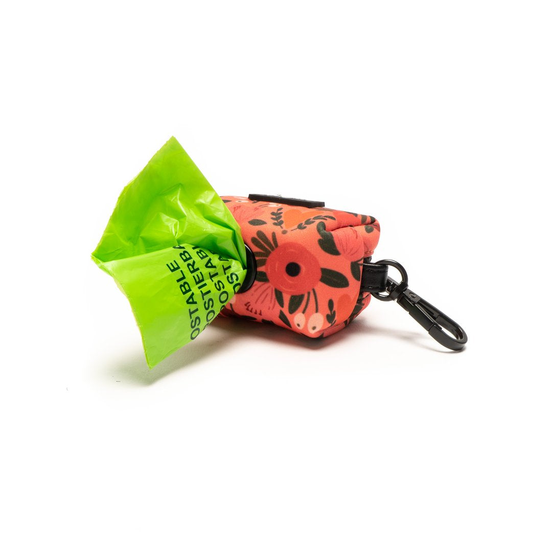 Lucy&Co Dog Poop Bag Holder: The Posy Pink