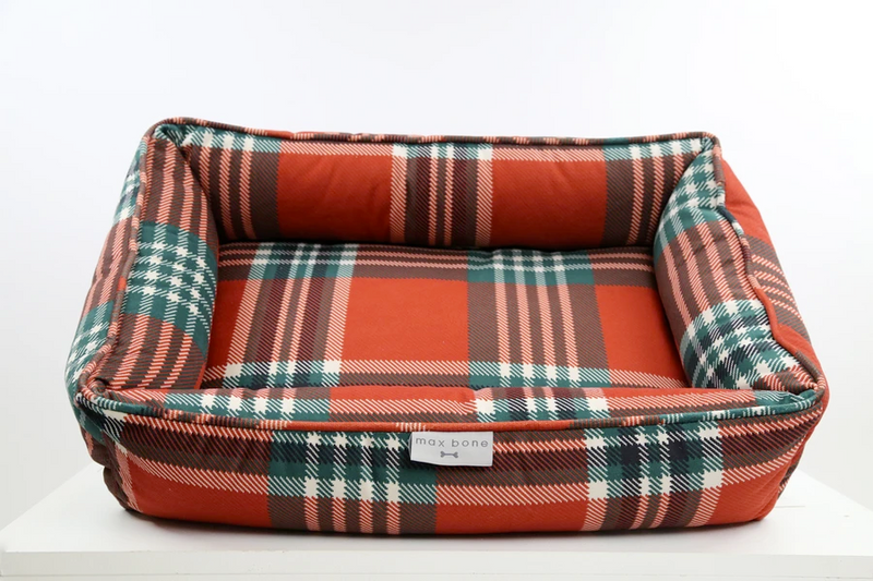 Dog top bed plaid